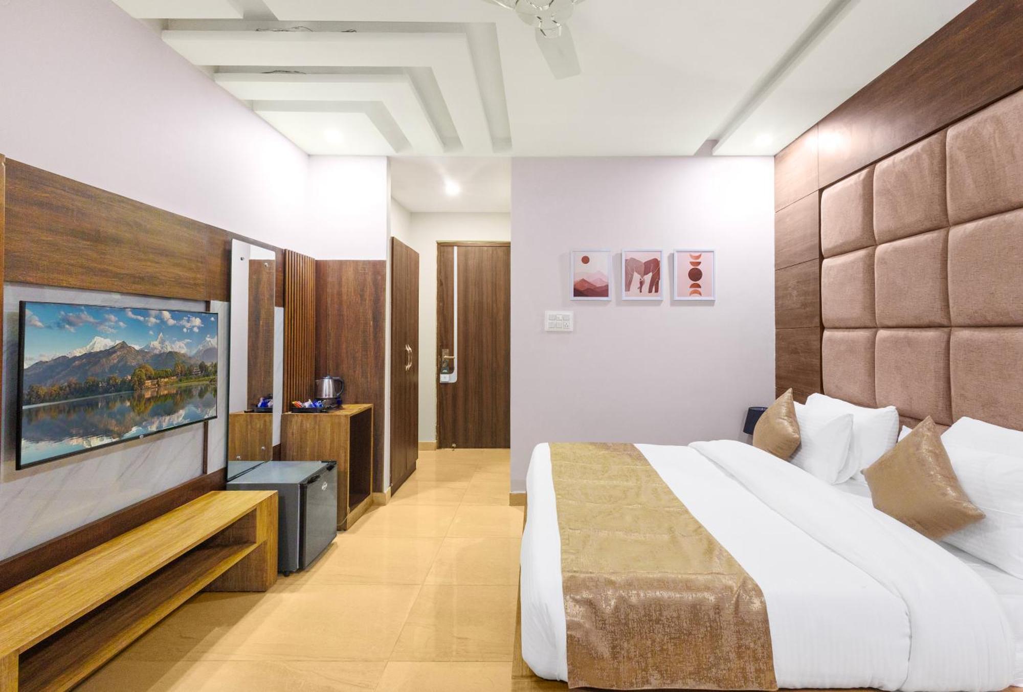 Stone Wood Hotel, Rishīkesh Zewnętrze zdjęcie